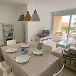 ¡precioso En 1 Línea Con Piscina! Apartamento Dénia