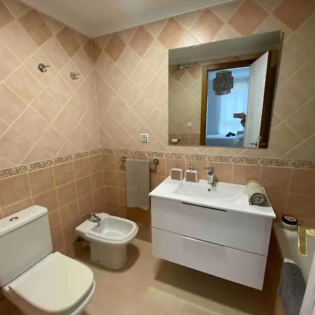 ¡precioso En 1 Linea Con Piscina!