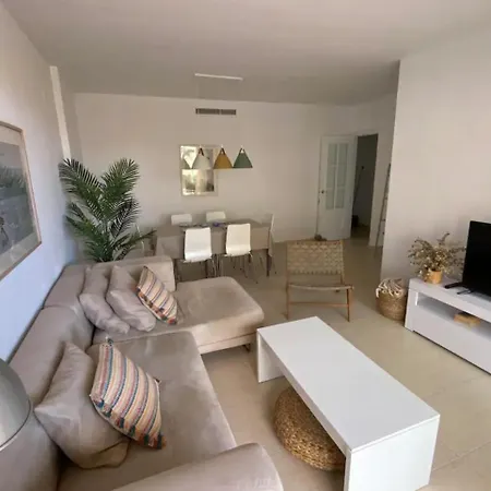 Appartement ¡precioso En 1 Linea Con Piscina! Dénia